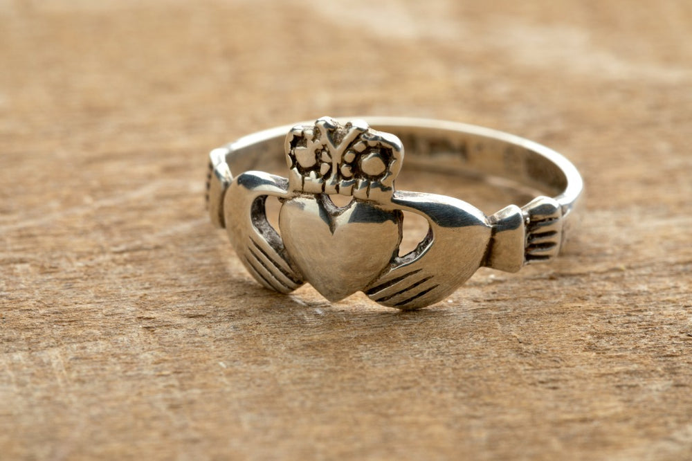 Irish Jewelry - Claddagh rings - Irish gifts - celtic jewelry - irish claddagh ring